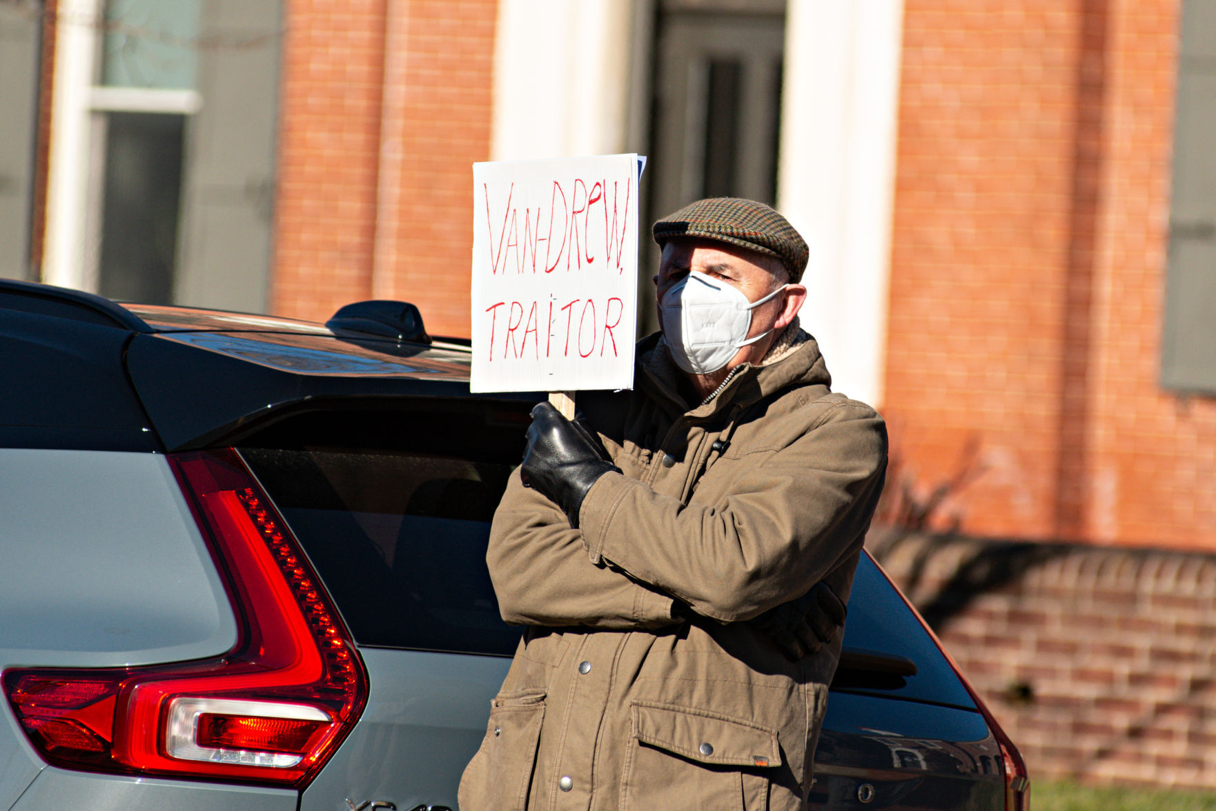 011021_nws_vandrewprotest